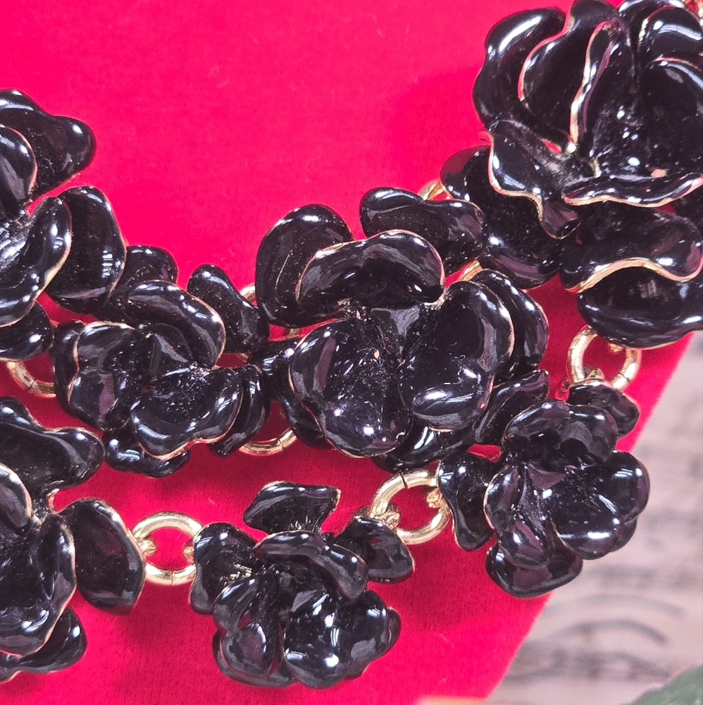 Talbots Black & Gold Statement Bib Necklace, Cascading Flowers. - Picture 6 of 12
